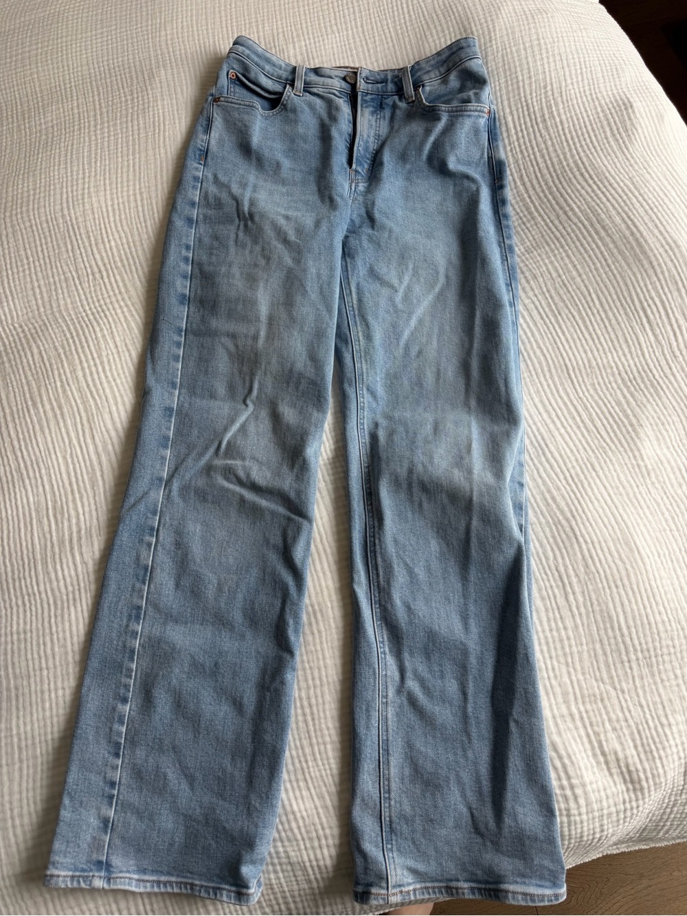Aritiza Light Blue '90s Snatched Hi-Rise Wide Jeans